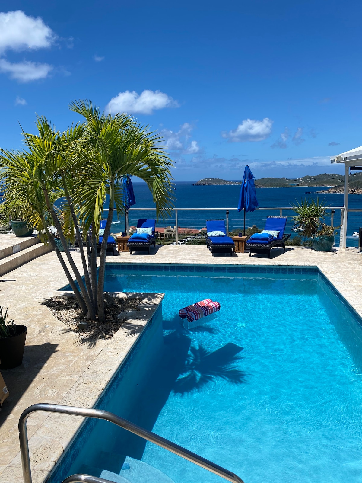 Frenchman's View Villa 2 BD/2.5 BA w/ Pool