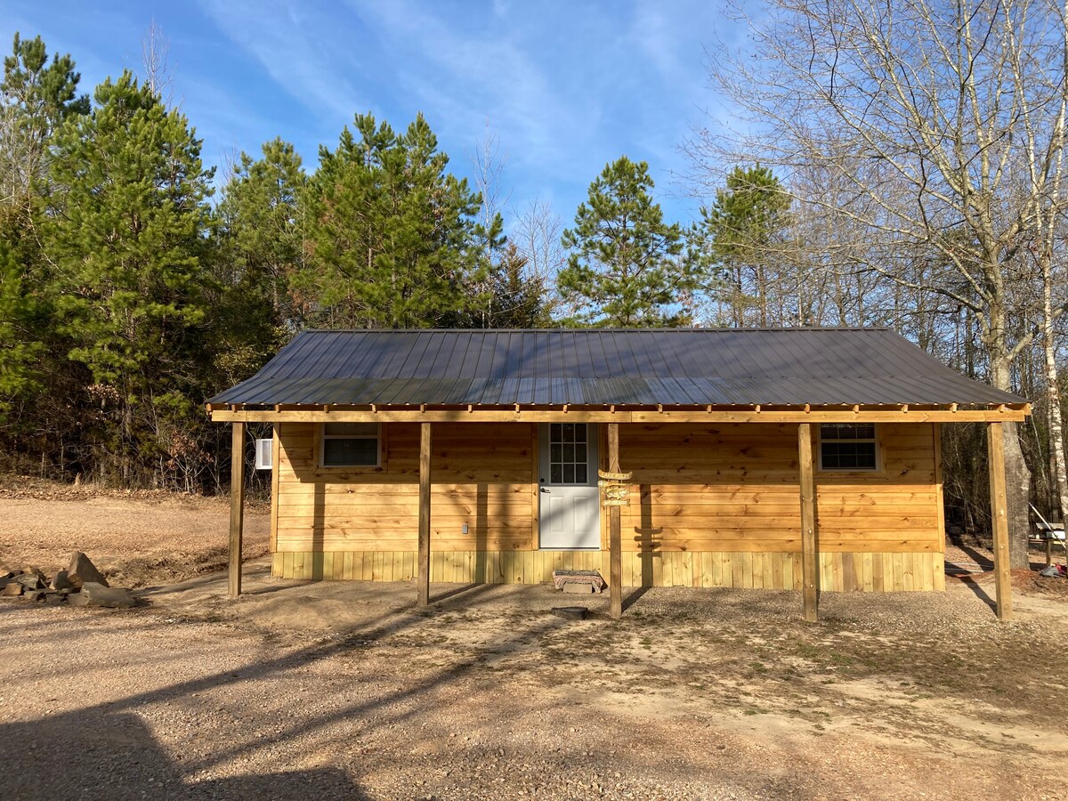 Daisy Creek Cabins and RV (Cabin 3)