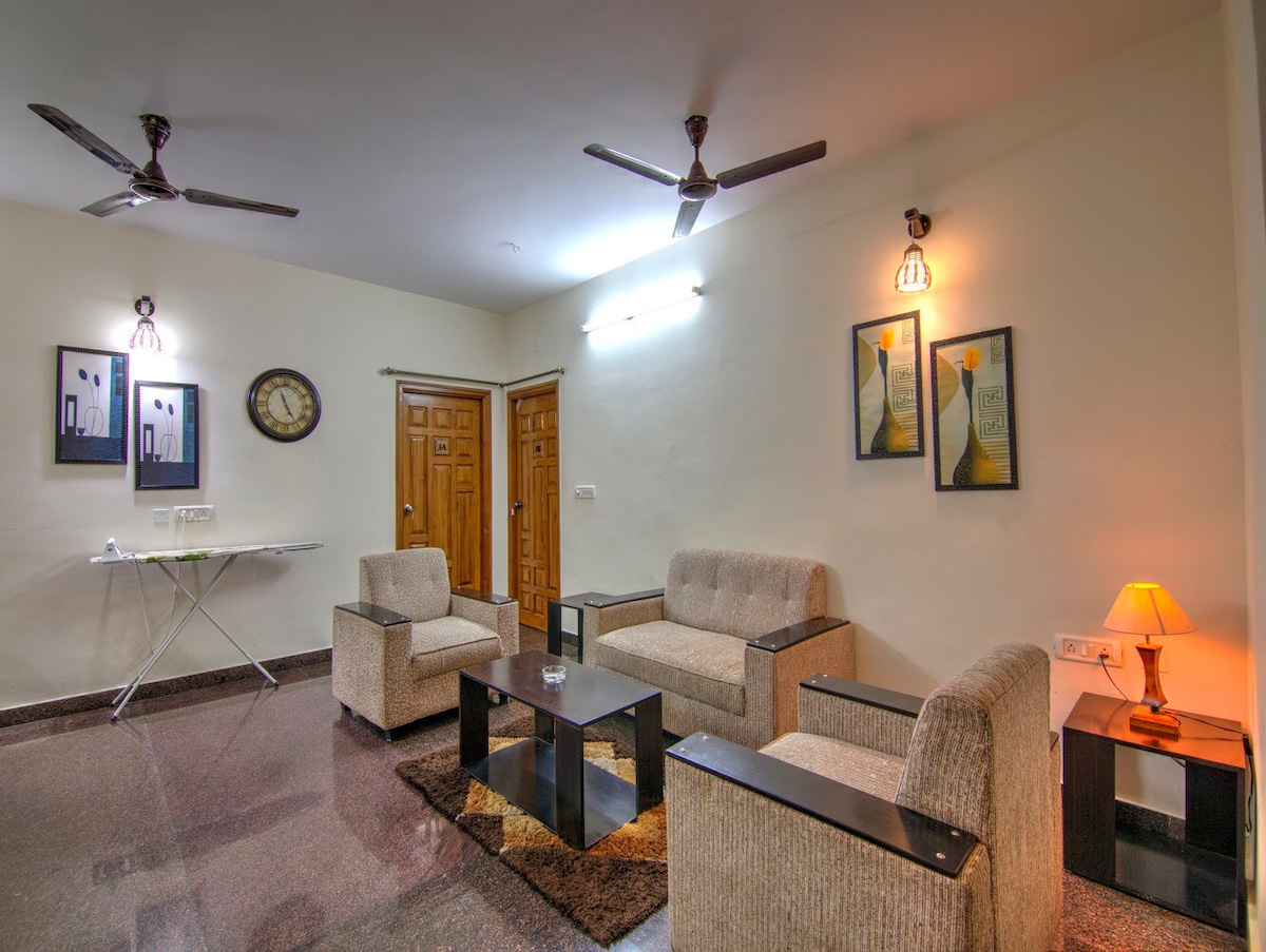 SPACIOUS 3BHK WITH FULLY LODED KITCHEN FACILITIES