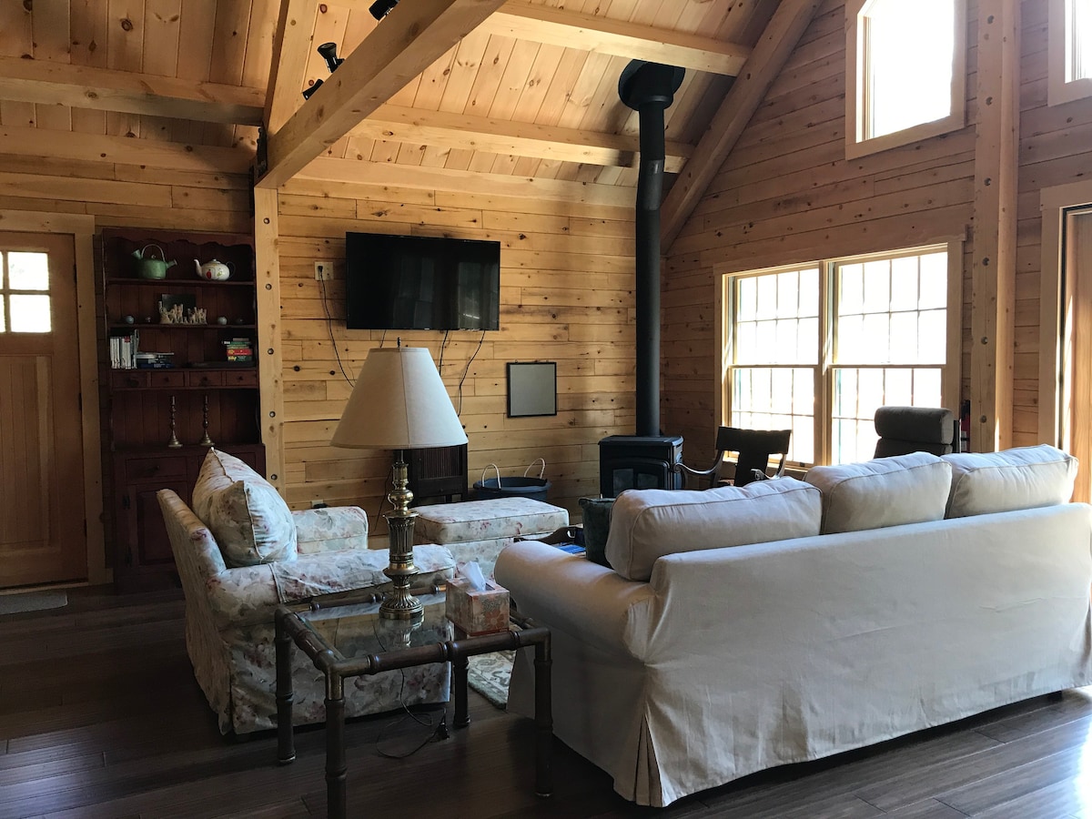 Stoni Woods: Log Home in Southern VT