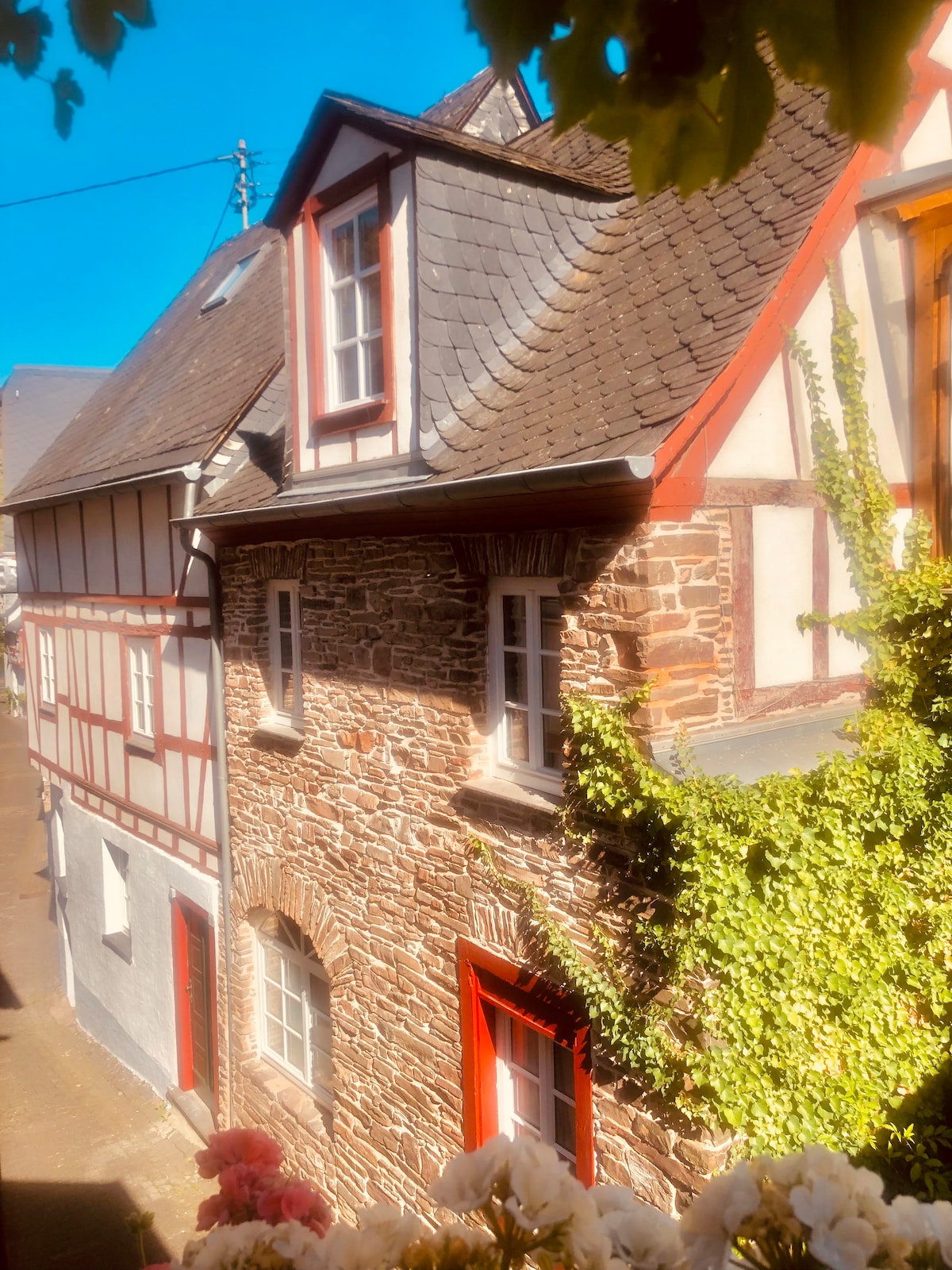 Großes Winzerhaus mit Whirlpool, Sauna & Garten