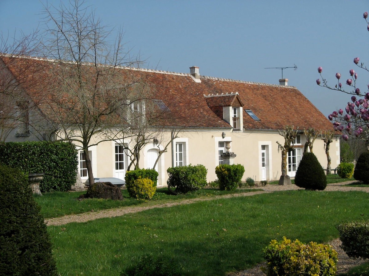 The Montpoupon cottage