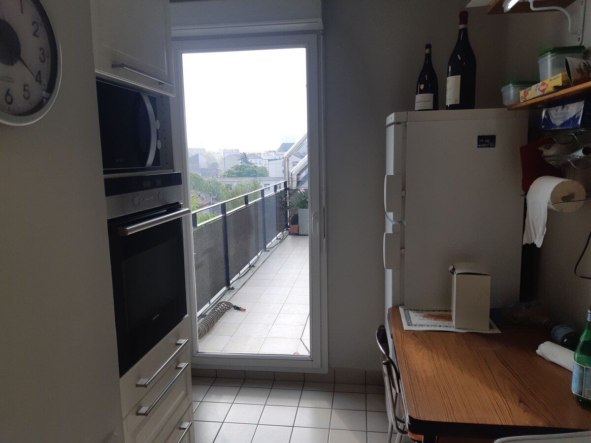 Appartement deux-pièces 
50m² plus terrasse 7m²