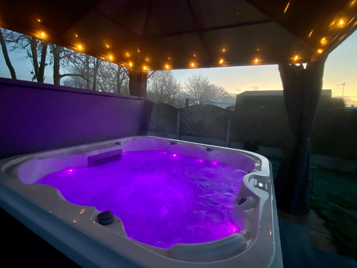 Hot tub Dog friendly Country Coast 5* Holiday Park