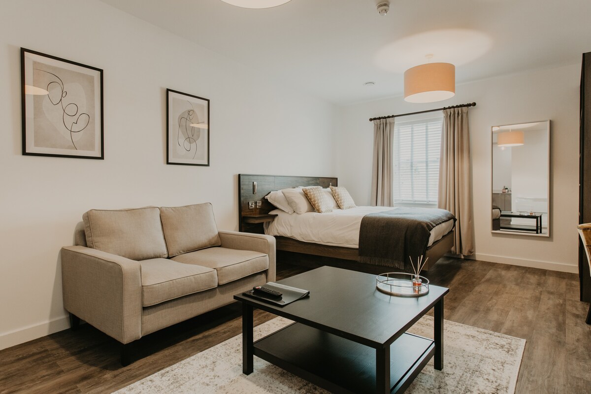 Station House Cheltenham, Serviced Apartment 6