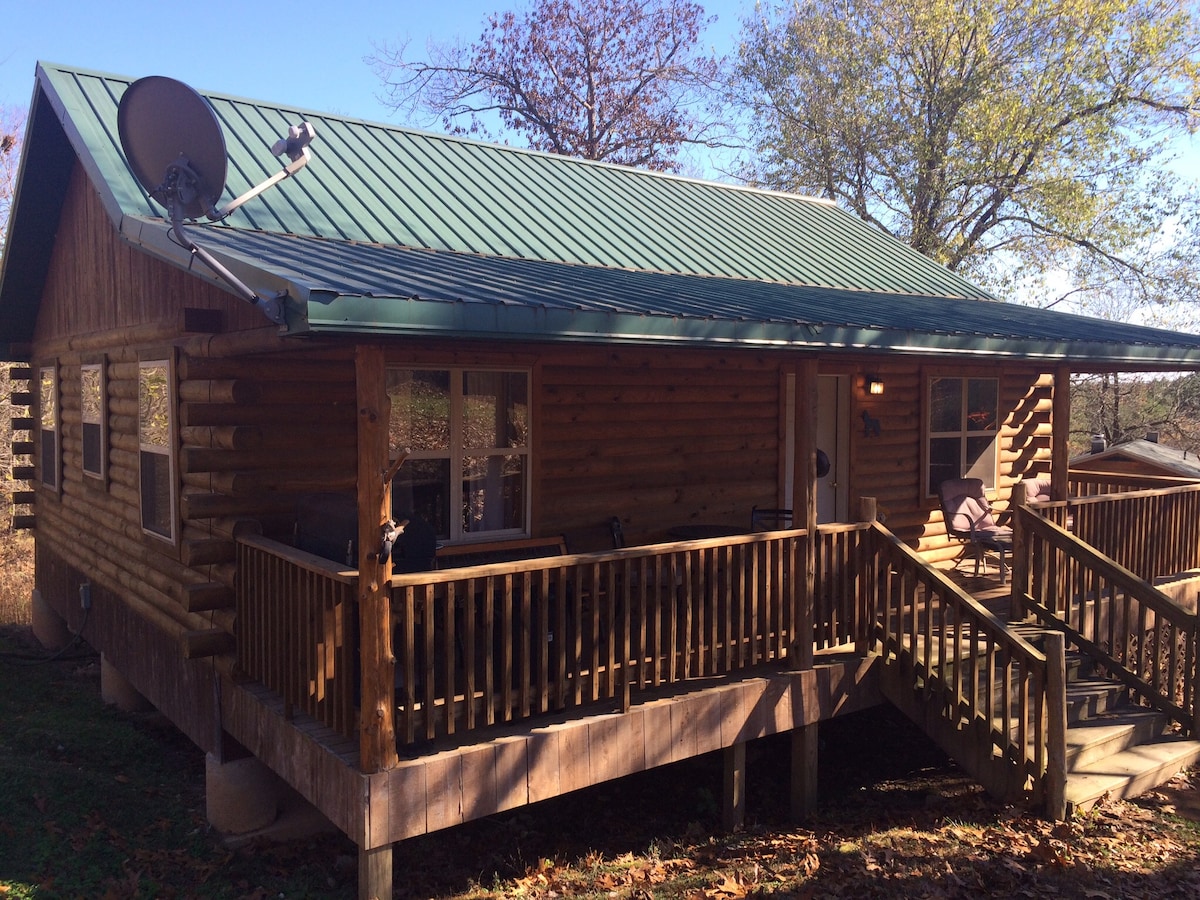 Mark Twain Lodging Cabin # 1