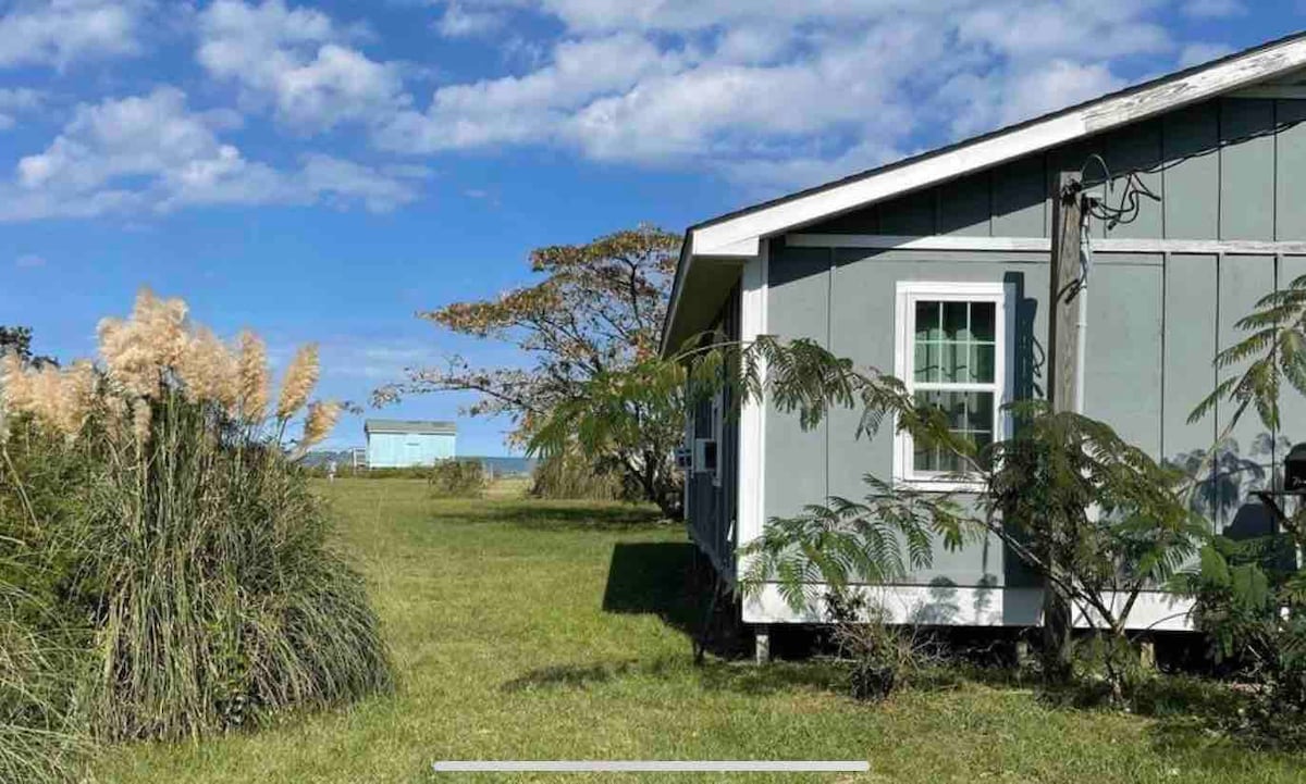 Cozy Cottage on Cedar Island Bay