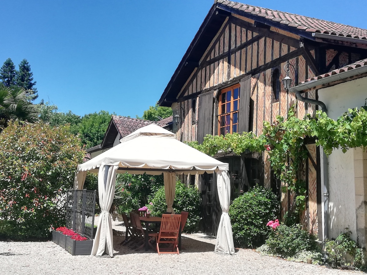 Landes - Gîte de caractère avec grand parc arboré