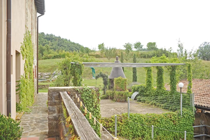 Castelnovo Ne' Monti的民宿