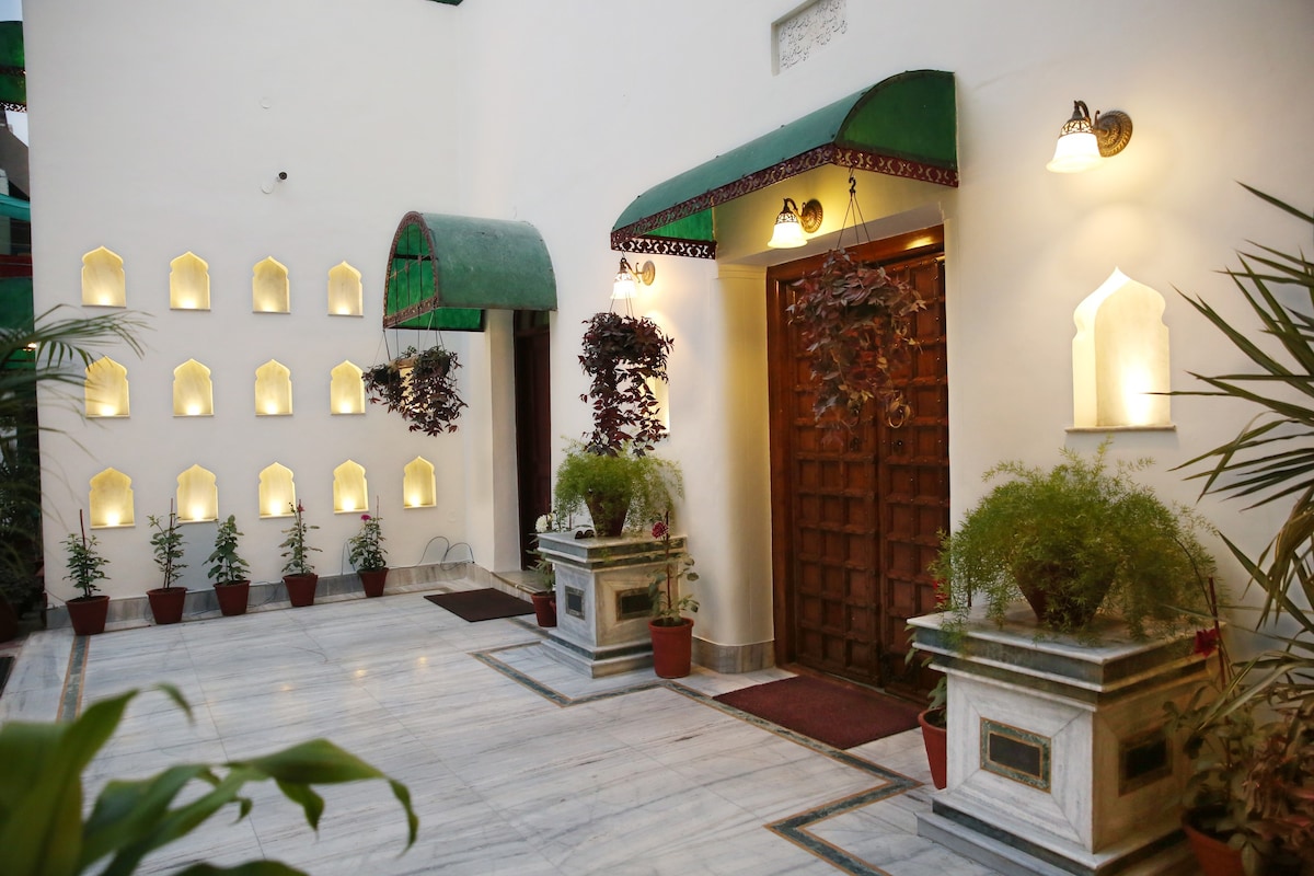 SUKHMAN HERITAGE HAVELI SUITE-2