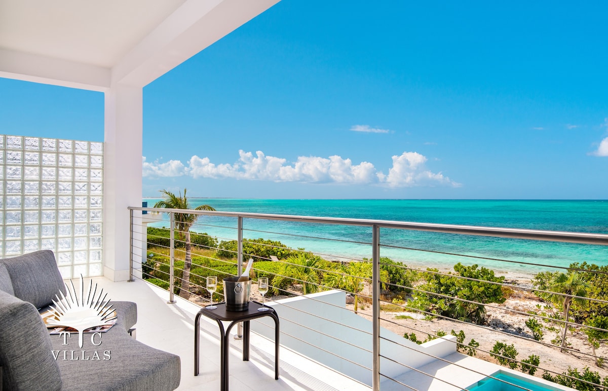 TC Villas -Villa Sandpebble -On Grace Bay Beach!