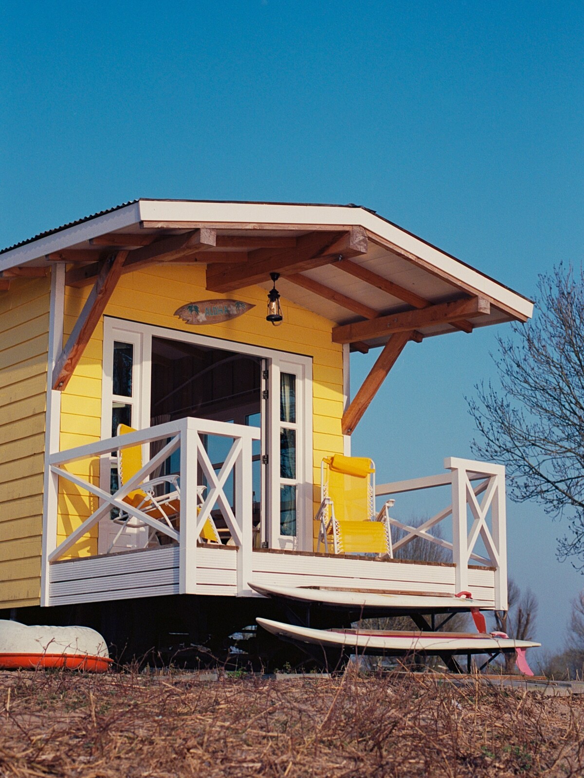 Tiny House Yellow Schoonhoven