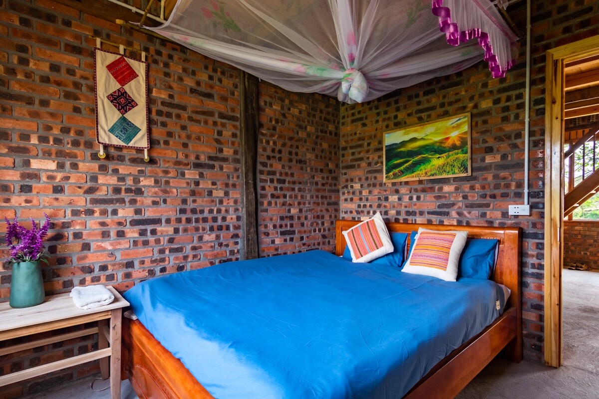 River Mountain View homestay -  chill Room in Sapa