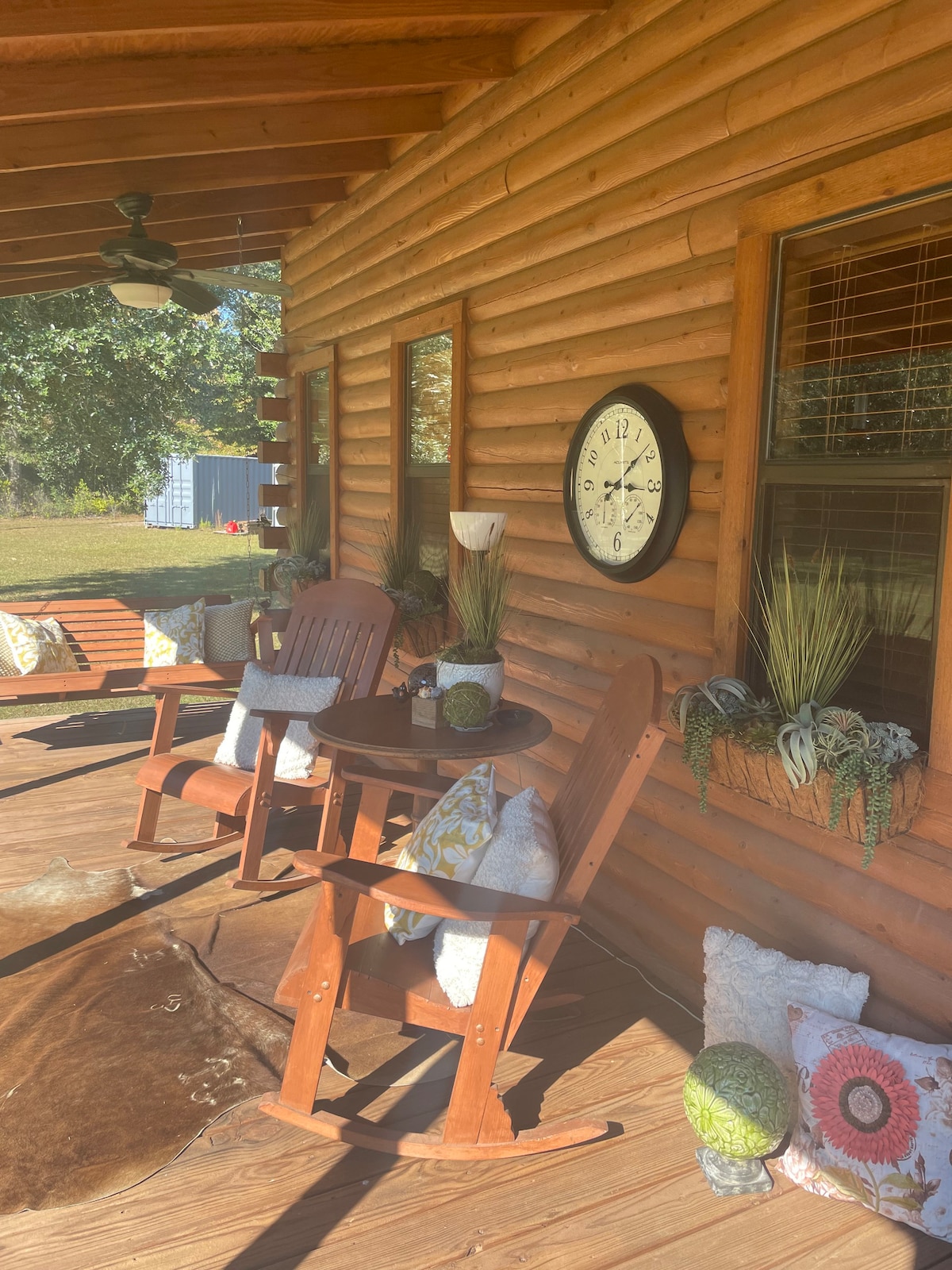 Cozy Indian Creek Cabin Hideaway