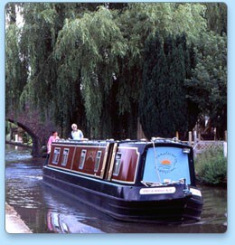 Luxury 4 berth Narrowboat hire, 1 week 19th Aug