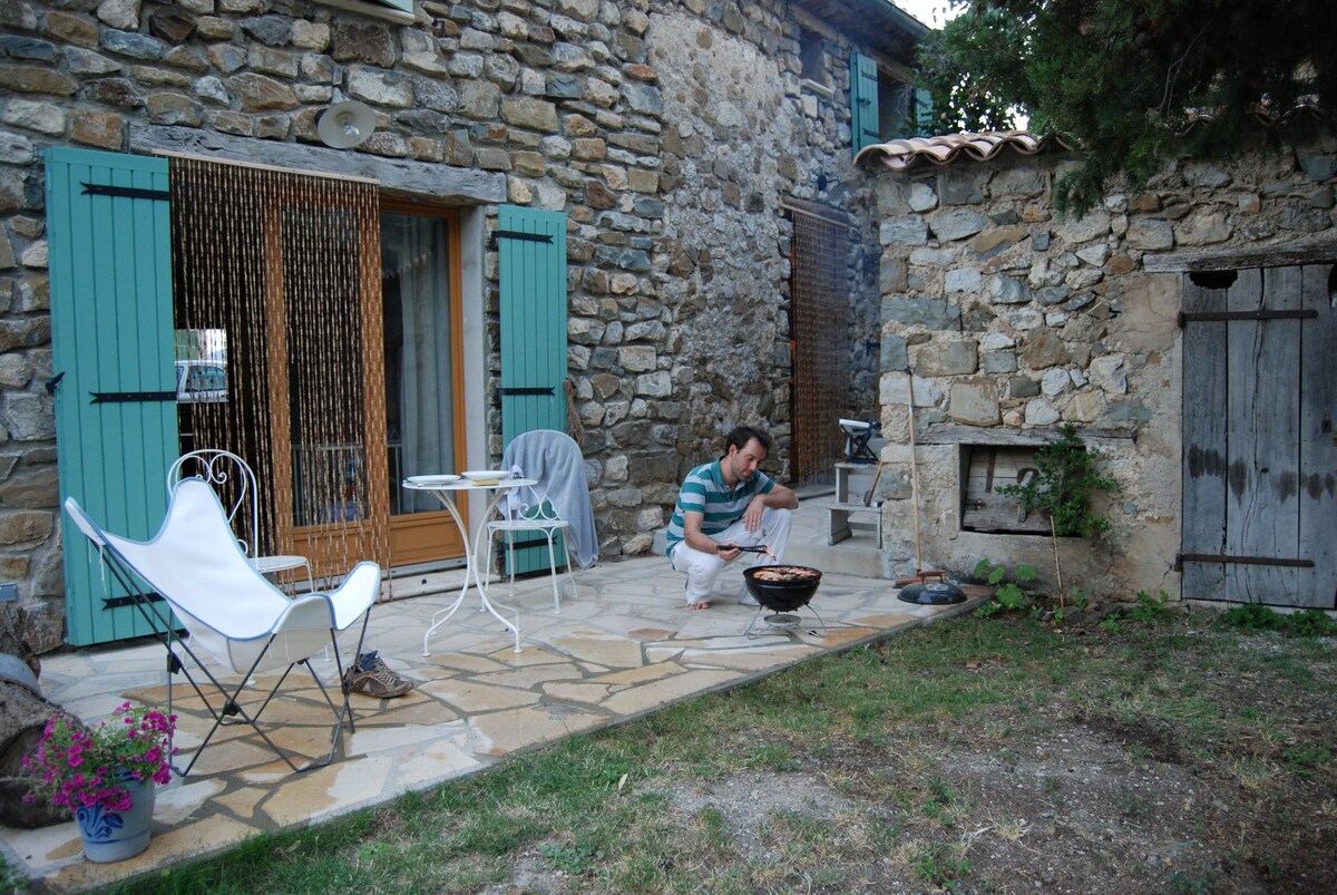 Maison en Drôme Provençale: calme et nature