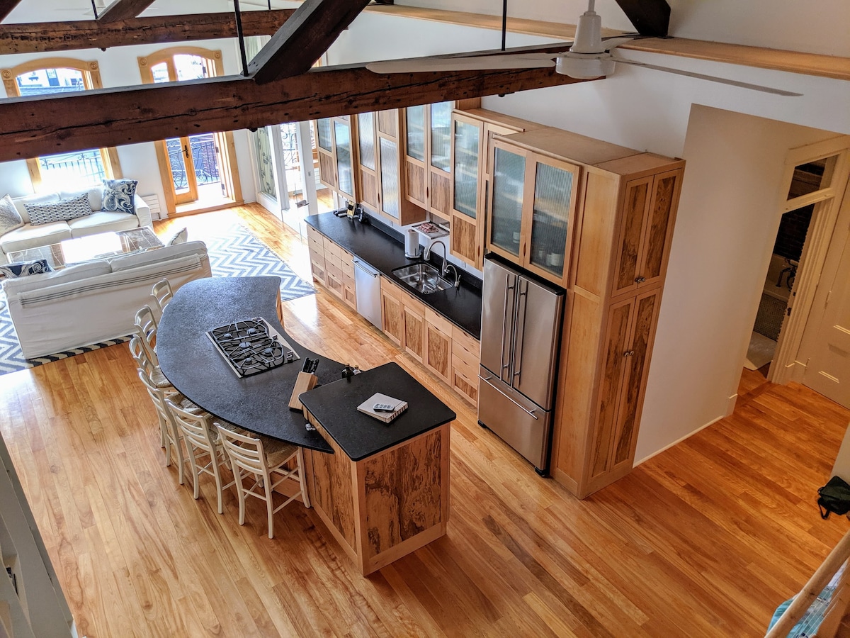 Camden Harbor Loft