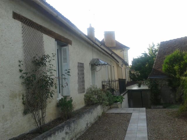 Villedieu-le-Château的民宿