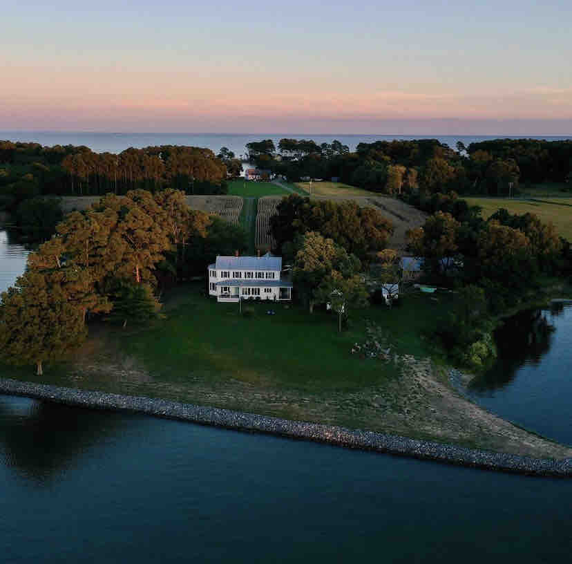 Historic Waterfront Farmhouse Private Beach Access