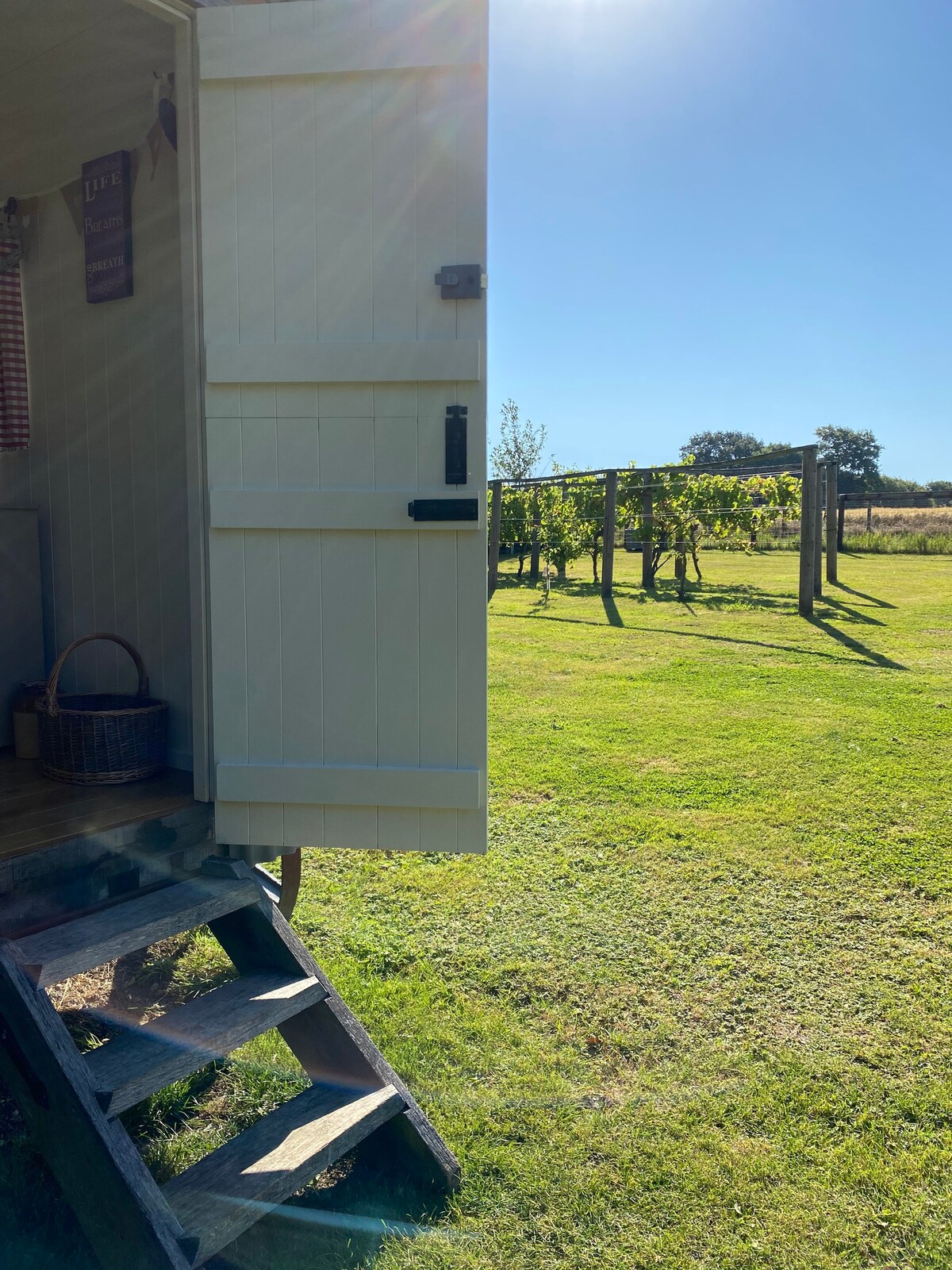 Peaceful Shepherds hut set in rural Suffolk