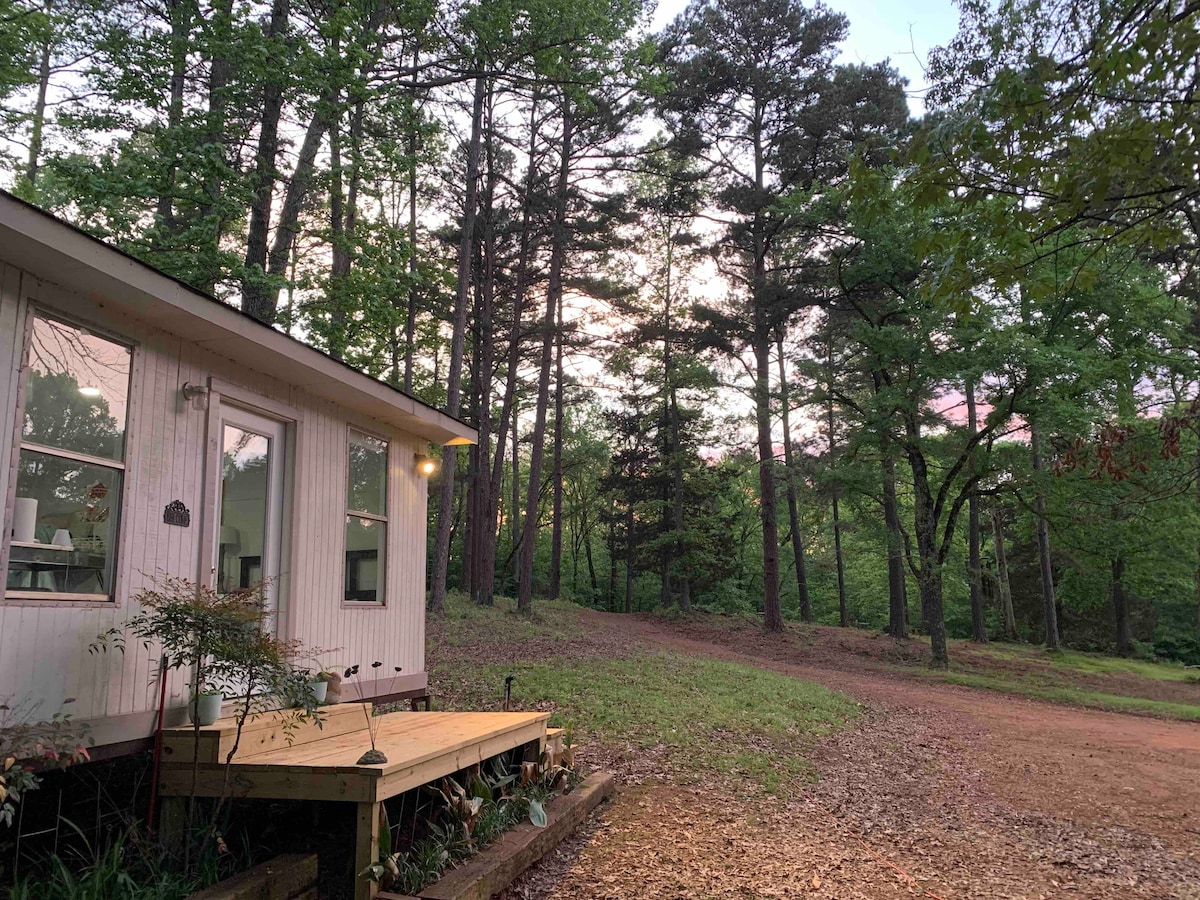 Cozy Cabin with Nature Trails