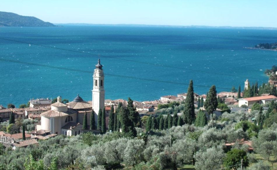 La Terrazza sul Garda客栈