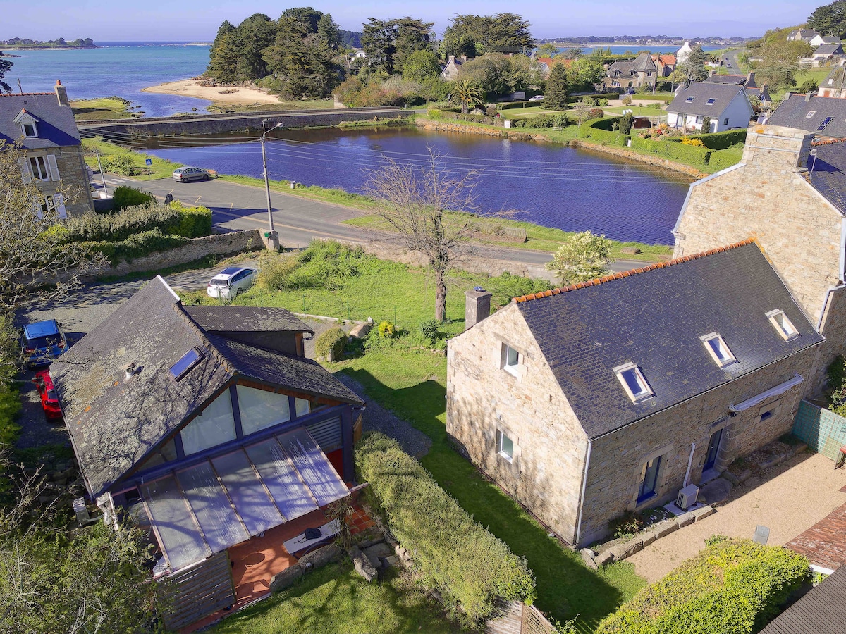 Joli chalet avec vue mer, 50m de la plage