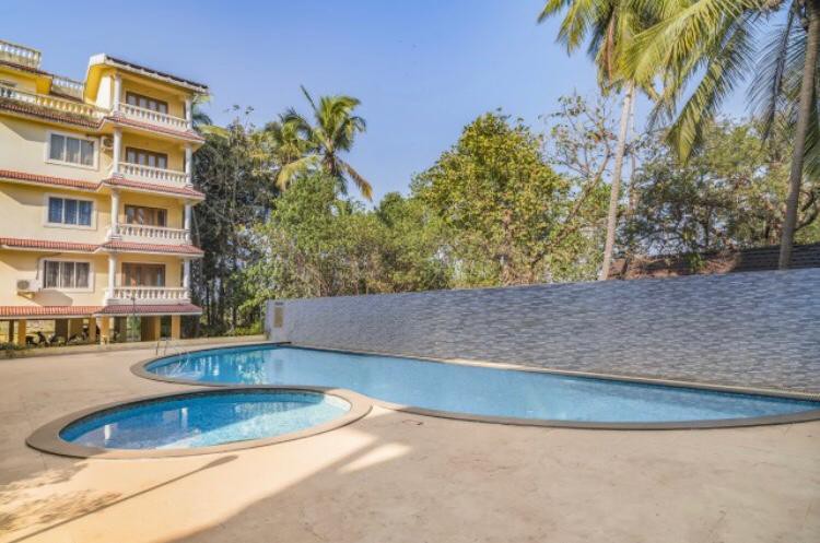 Comfy Poolview Apartment near Calangute North Goa