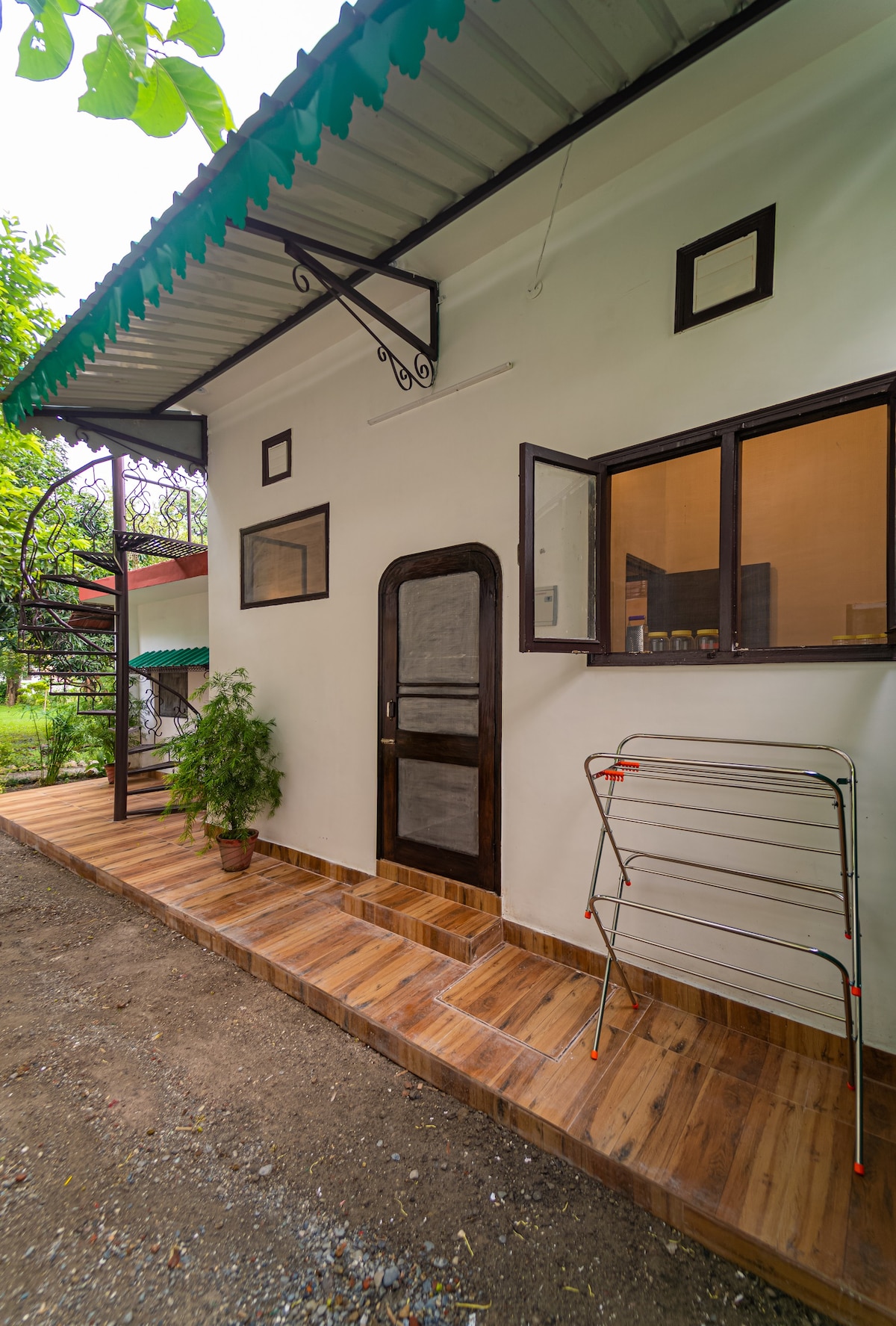 Laid back Homestay in Dalanwala