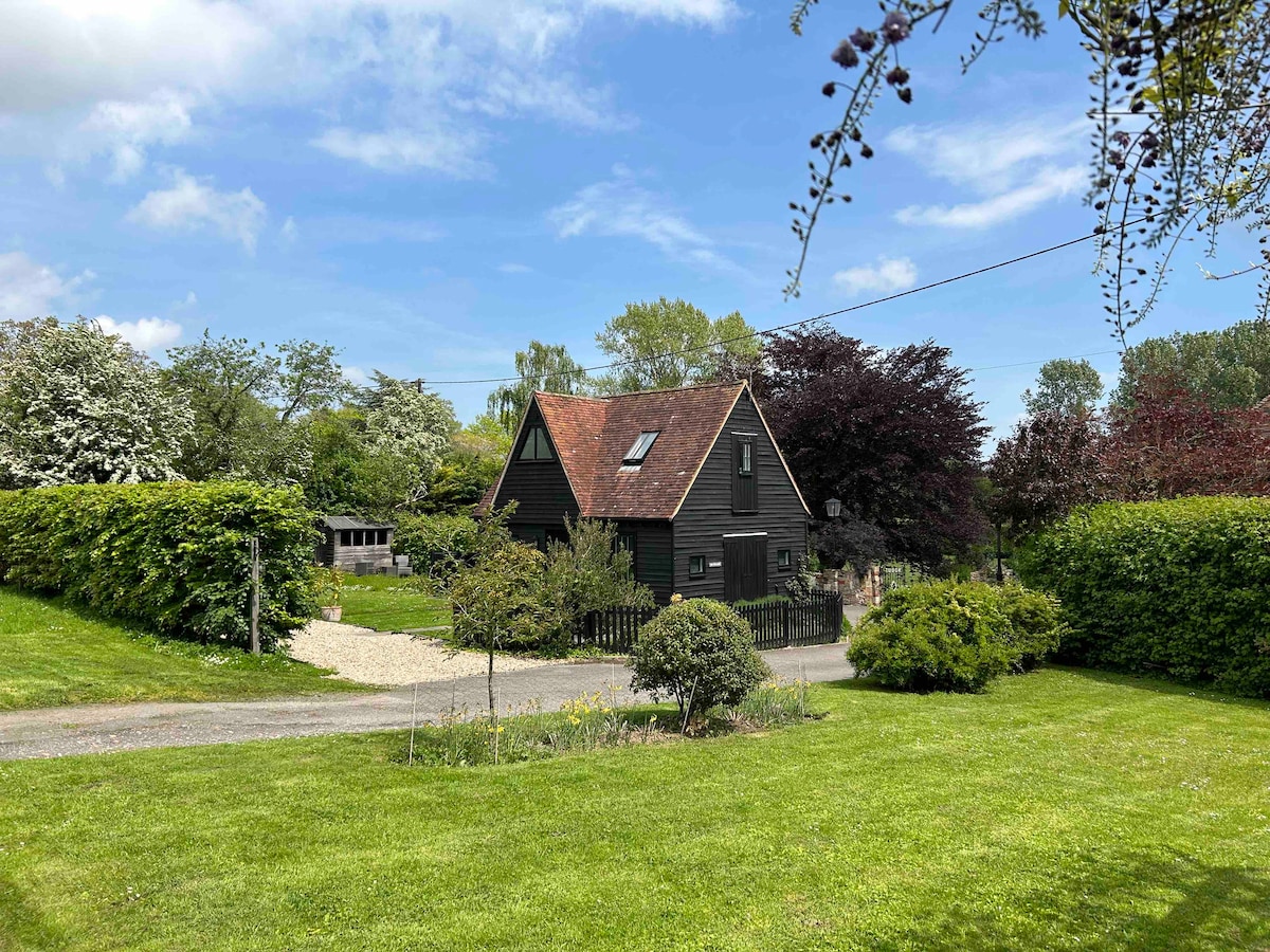 The Granary, Cosy Rural Cottage