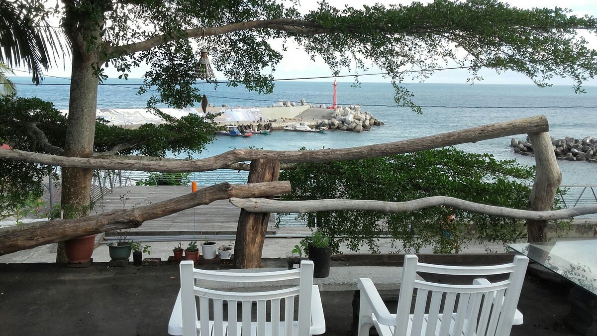 藍水管屋，面海小雅房～海水近在50米-Blue Tube Rm with SeaView