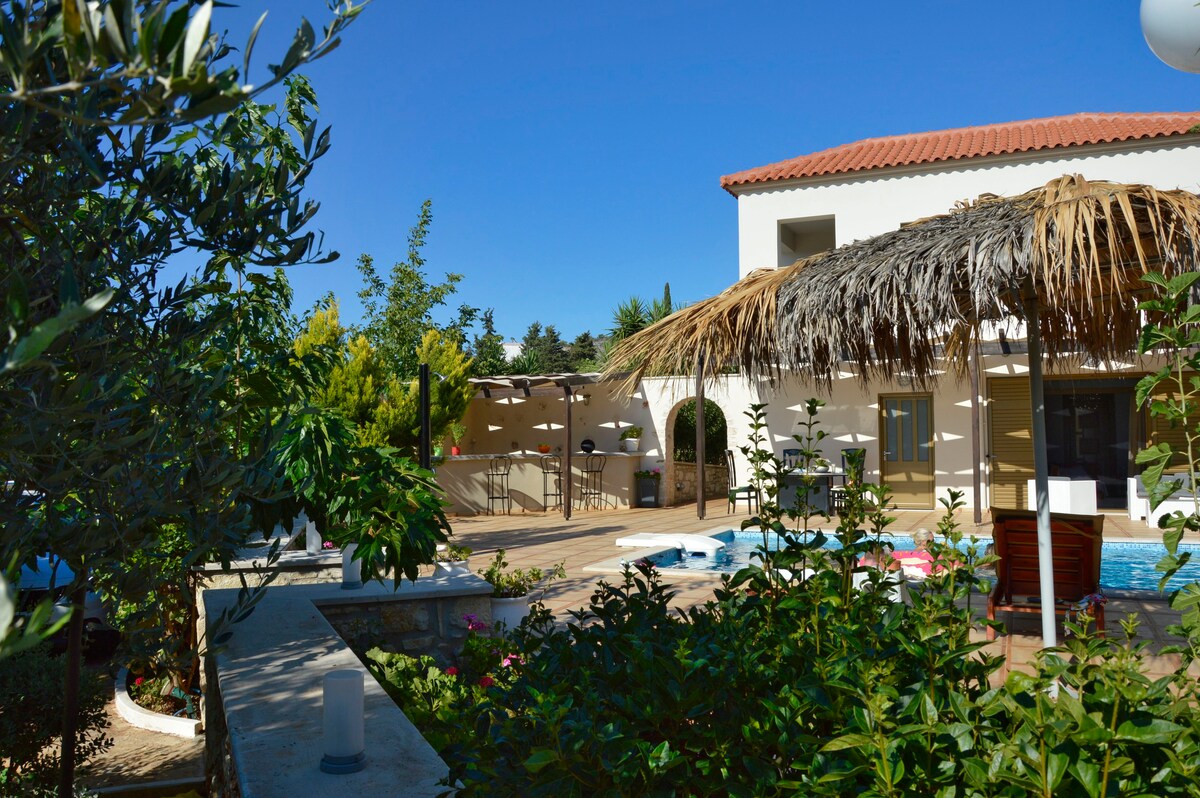 Stavros-Ch别墅， 3卧别墅，带私人泳池
