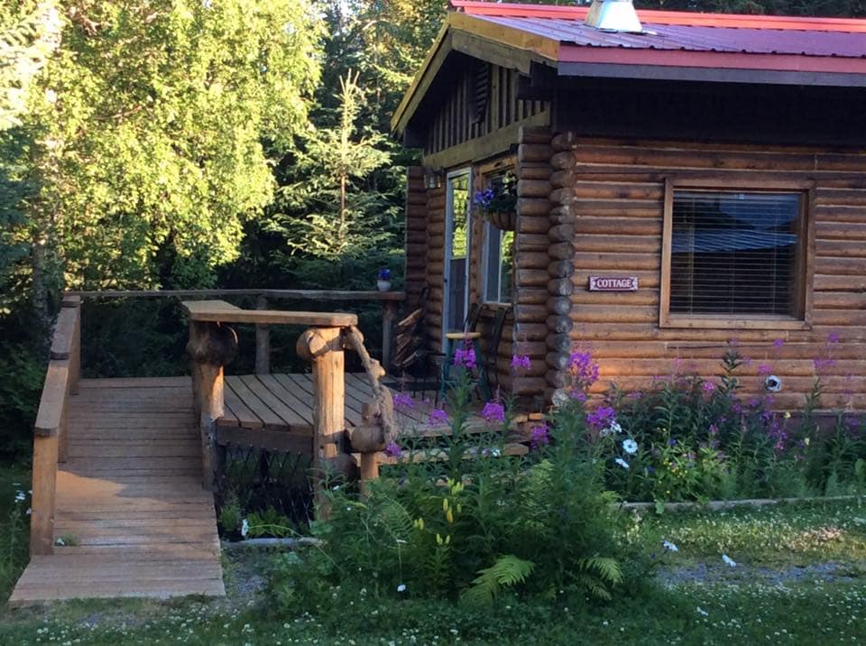 The Cottage in Hope, AK on Bear Creek Pond & Creek