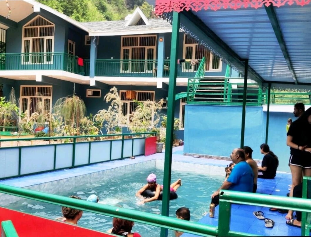 Riviera Hills Kasauli -Pool Party, Dj, Party Hall