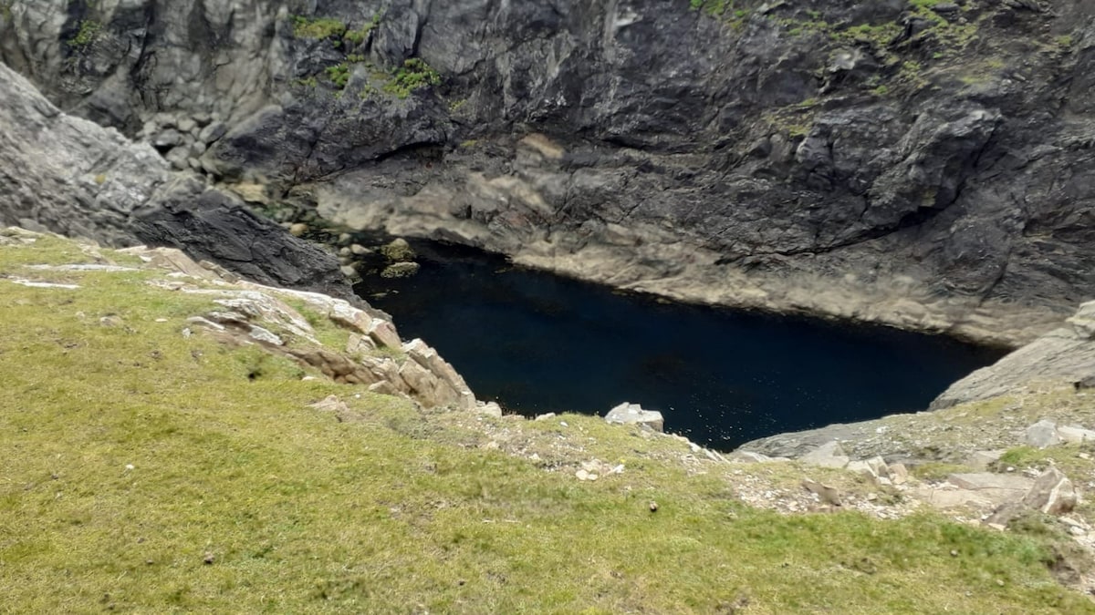 Comeragh mountain farmhouse -walkways within 1km.