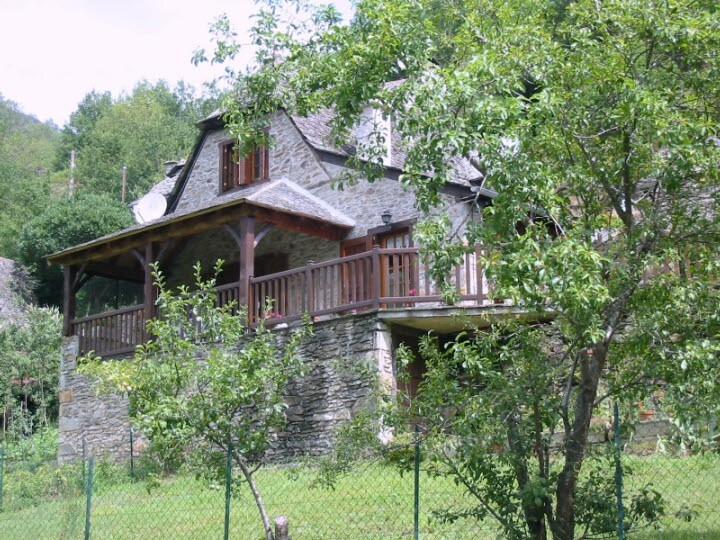 Le Four, gorgeous stone cottage with private pool