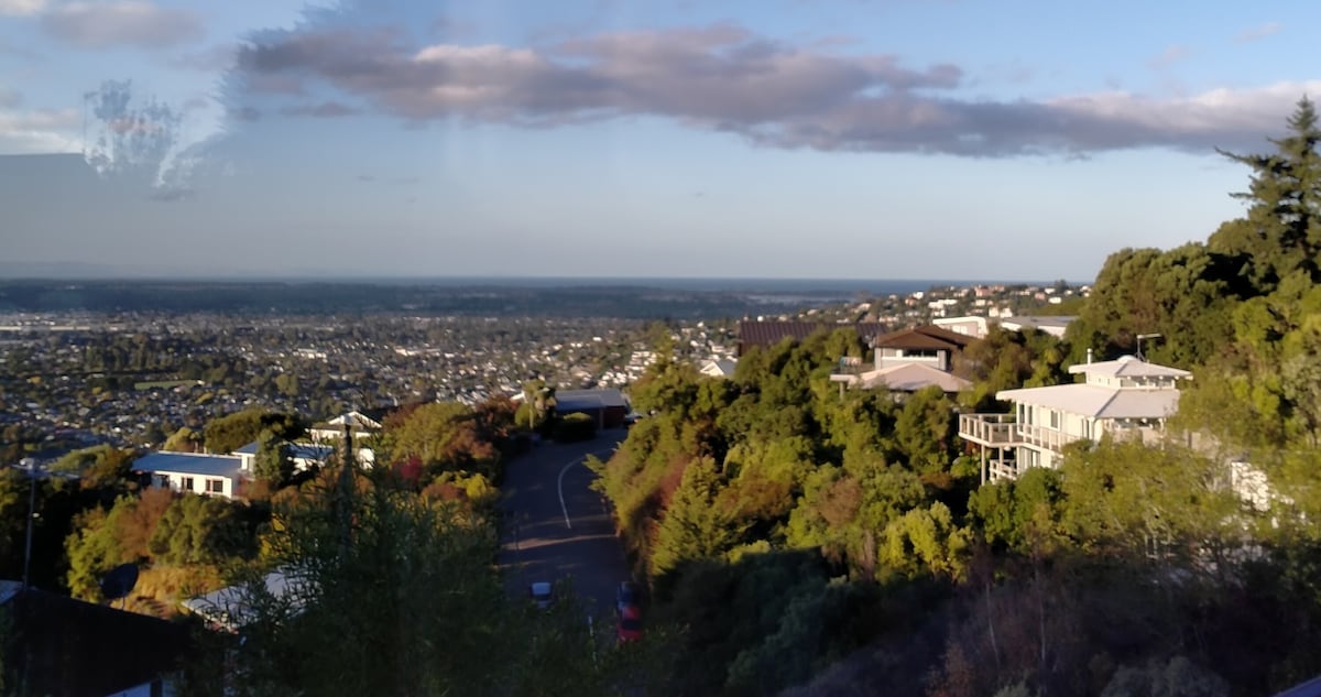 Home with a View, Christchurch