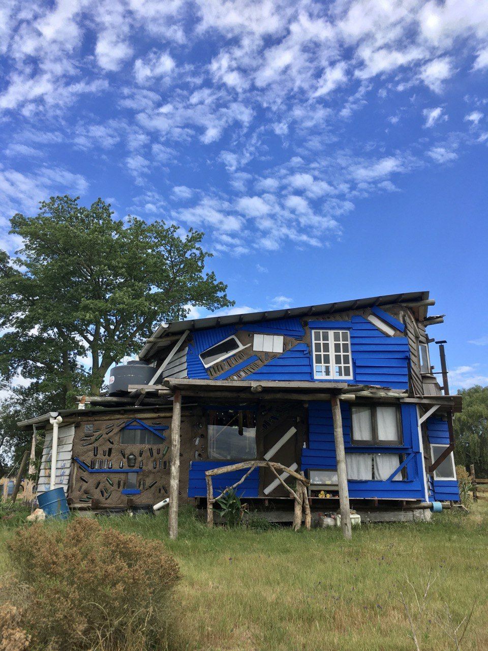 Experiencia en la naturaleza en una casa ecológica