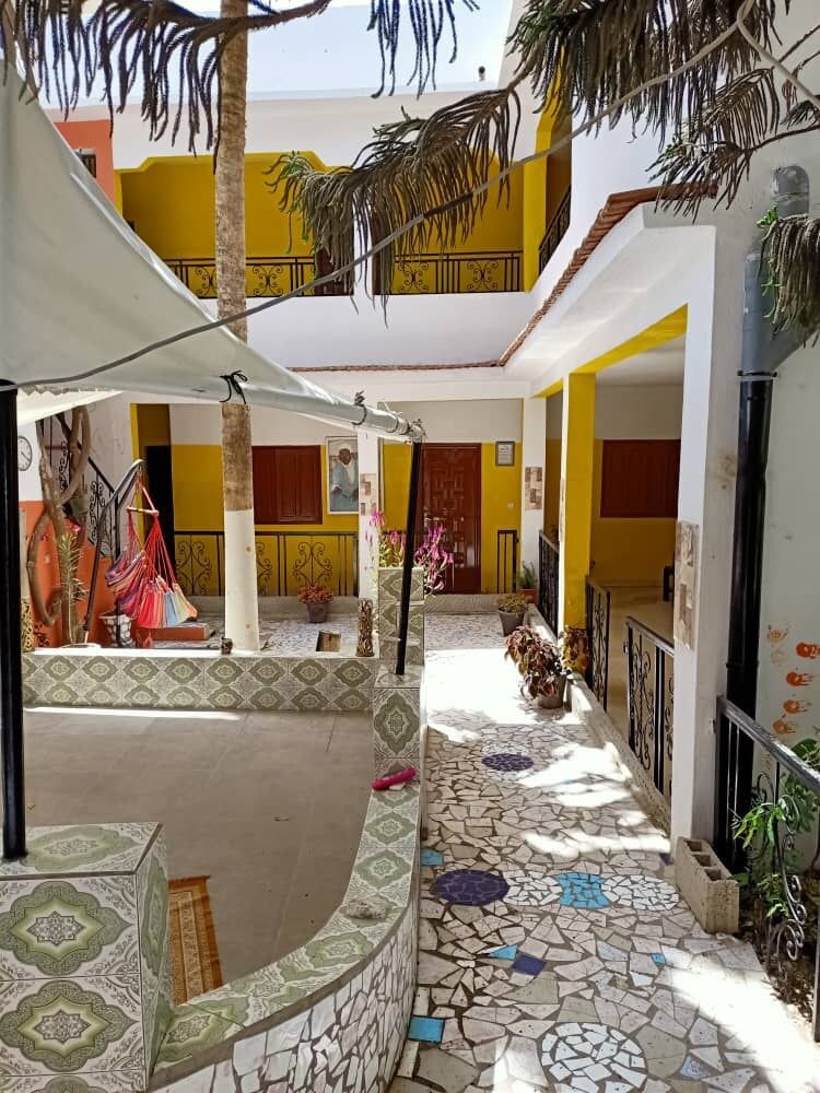 达喀尔丰富多彩的度假出租屋，热带花园