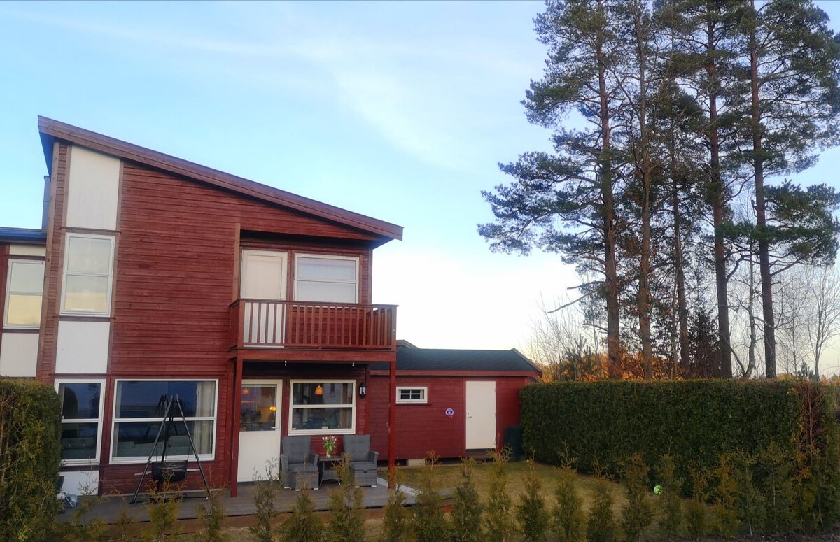 Pent hus i Grimstad - 25min til Dyreparken