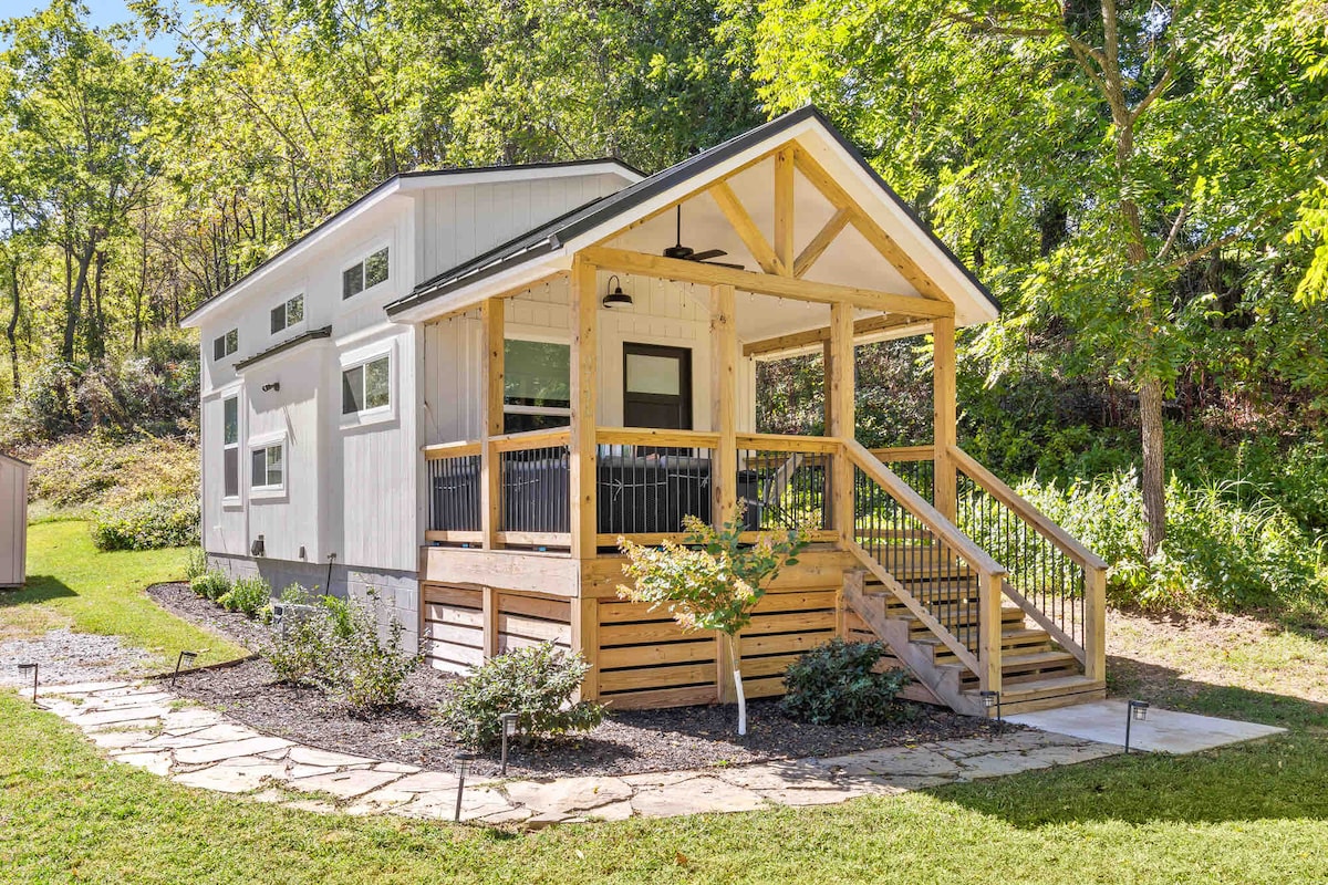 The Fair House: Tiny home on Price Coffee Rd