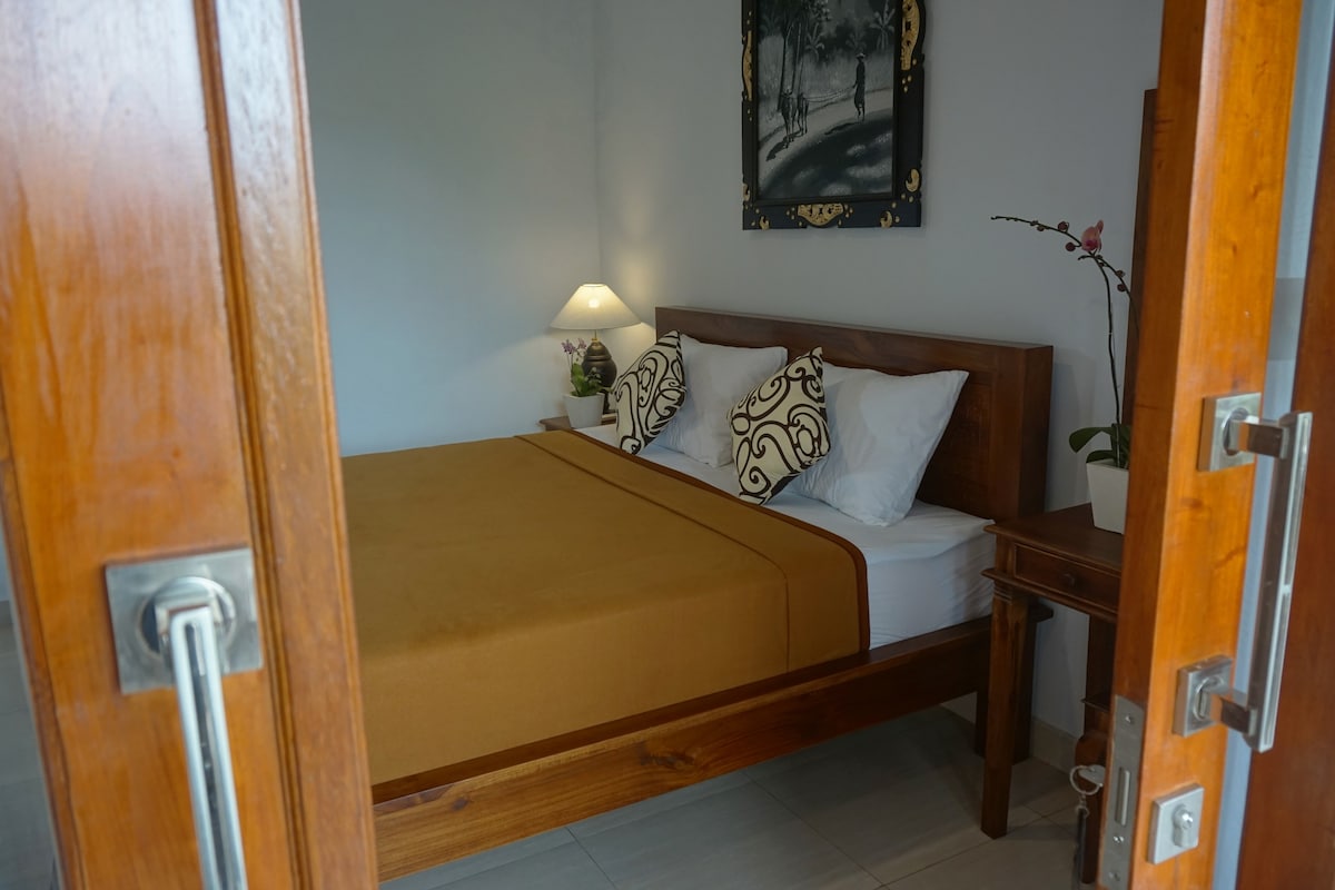 Cantika Guesthouse Ubud ， Mira客房