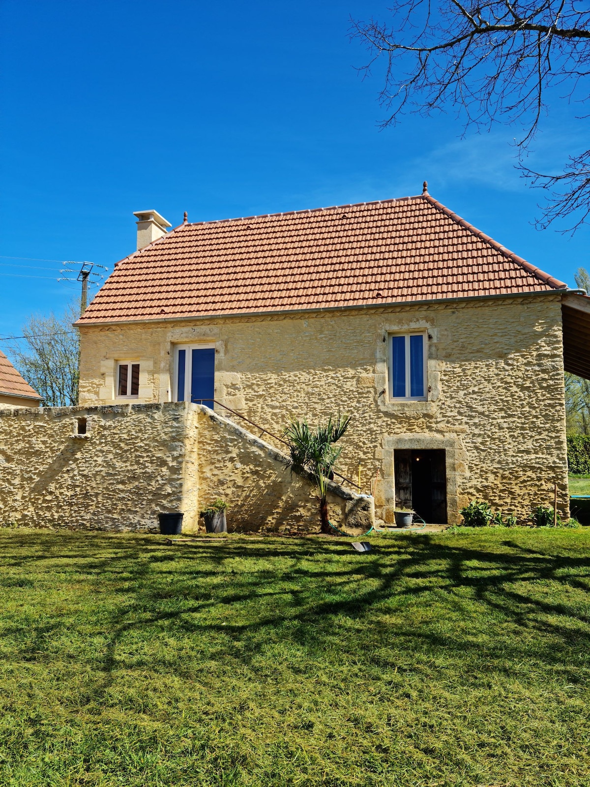 belle maison en pierre