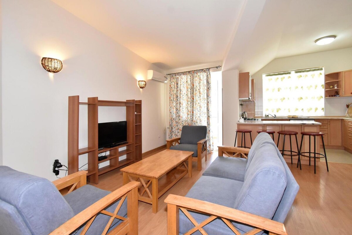 Beautiful 2 bedroom apartment