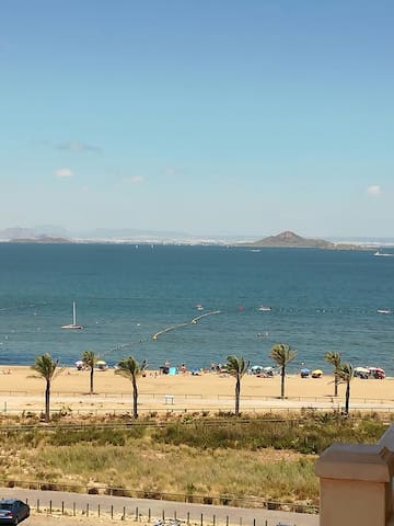 Playa Paraíso, La Manga, Cartagena的民宿