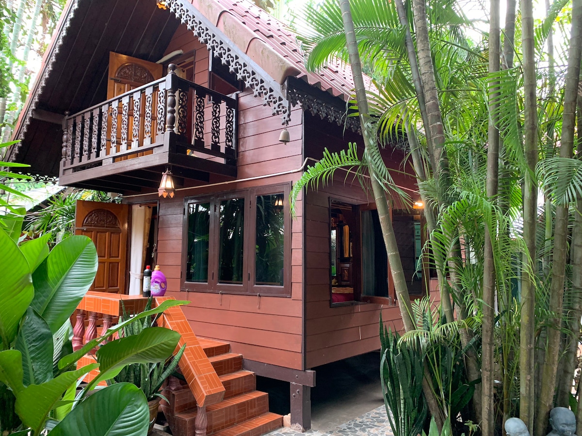 美丽的传统泰国房屋