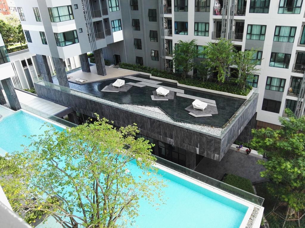 【芭提雅BASE公寓】B栋3楼精装修一居室.网红泳池，芭提雅必打卡，特价促销中