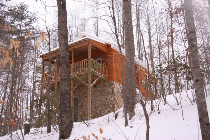 Hawk's Nest; Cozy Cabin w/Hot Tub