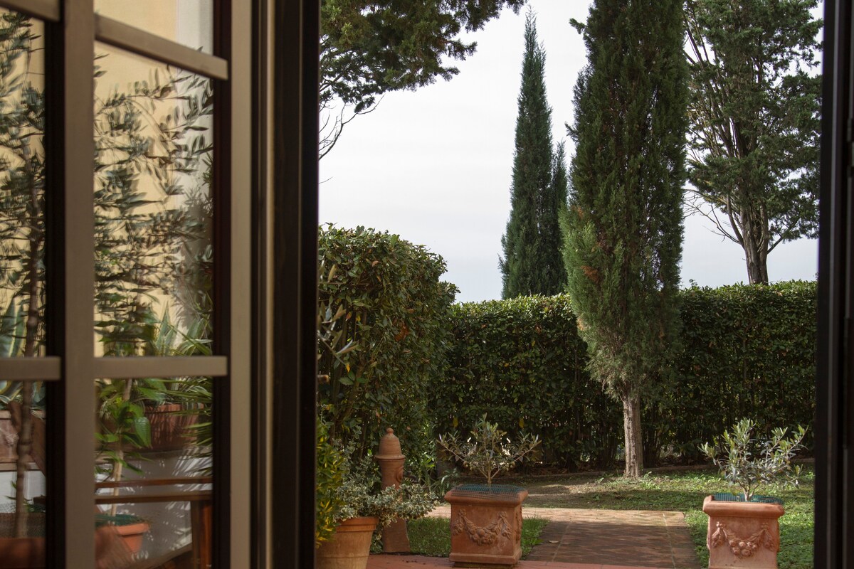 Experience The Tuscan Lifestyle at Casa Alina.