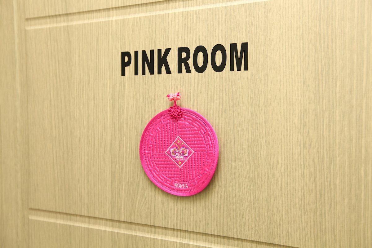 IN Guesthouse _ pink - Mapogu